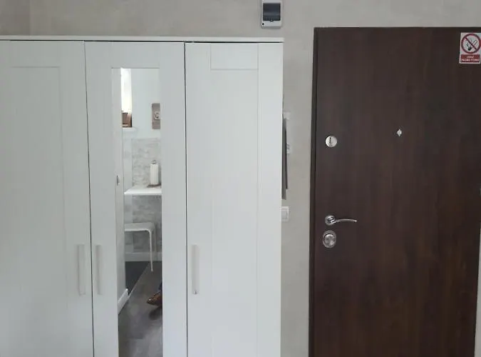 Kujawska 10 شقة كراكوفيا